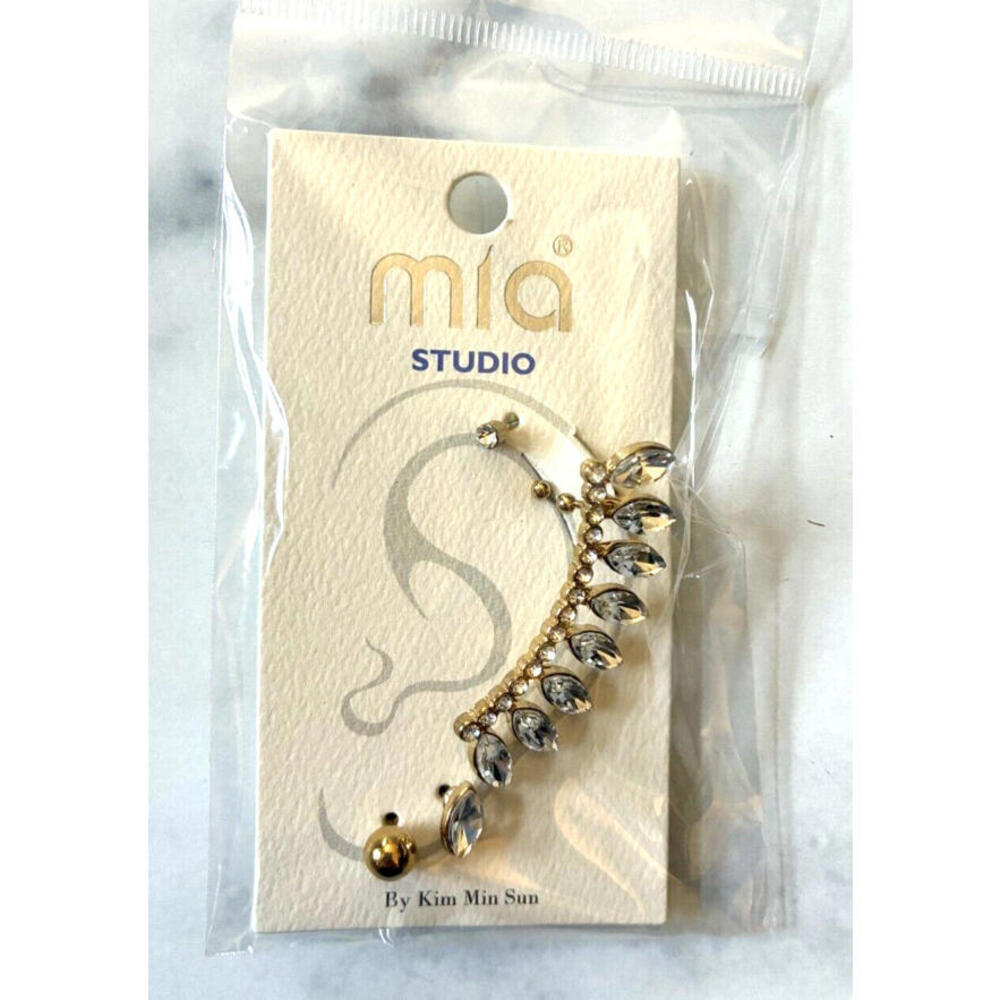 EAR CUFF + 4 Stud Earrings, Faux Diamond/Gold Mia Studio - NEW!